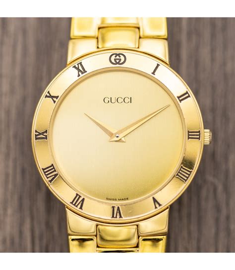 Gucci gold quartz